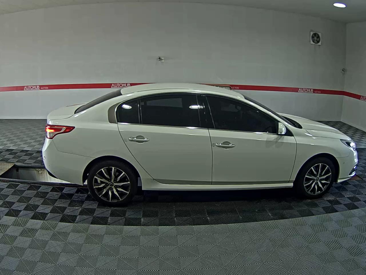 2015 - renault sm5