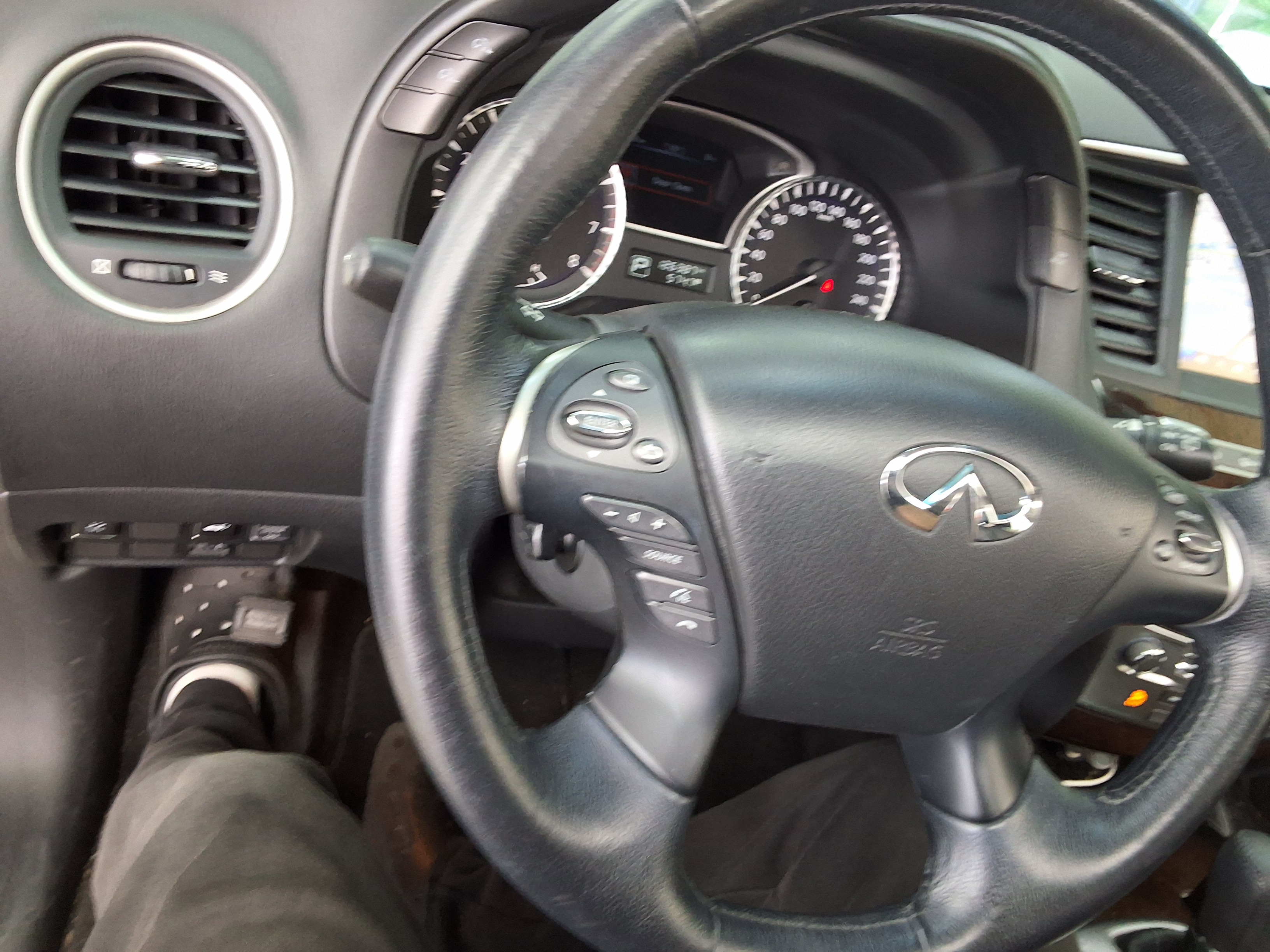 2015 - infiniti qx60
