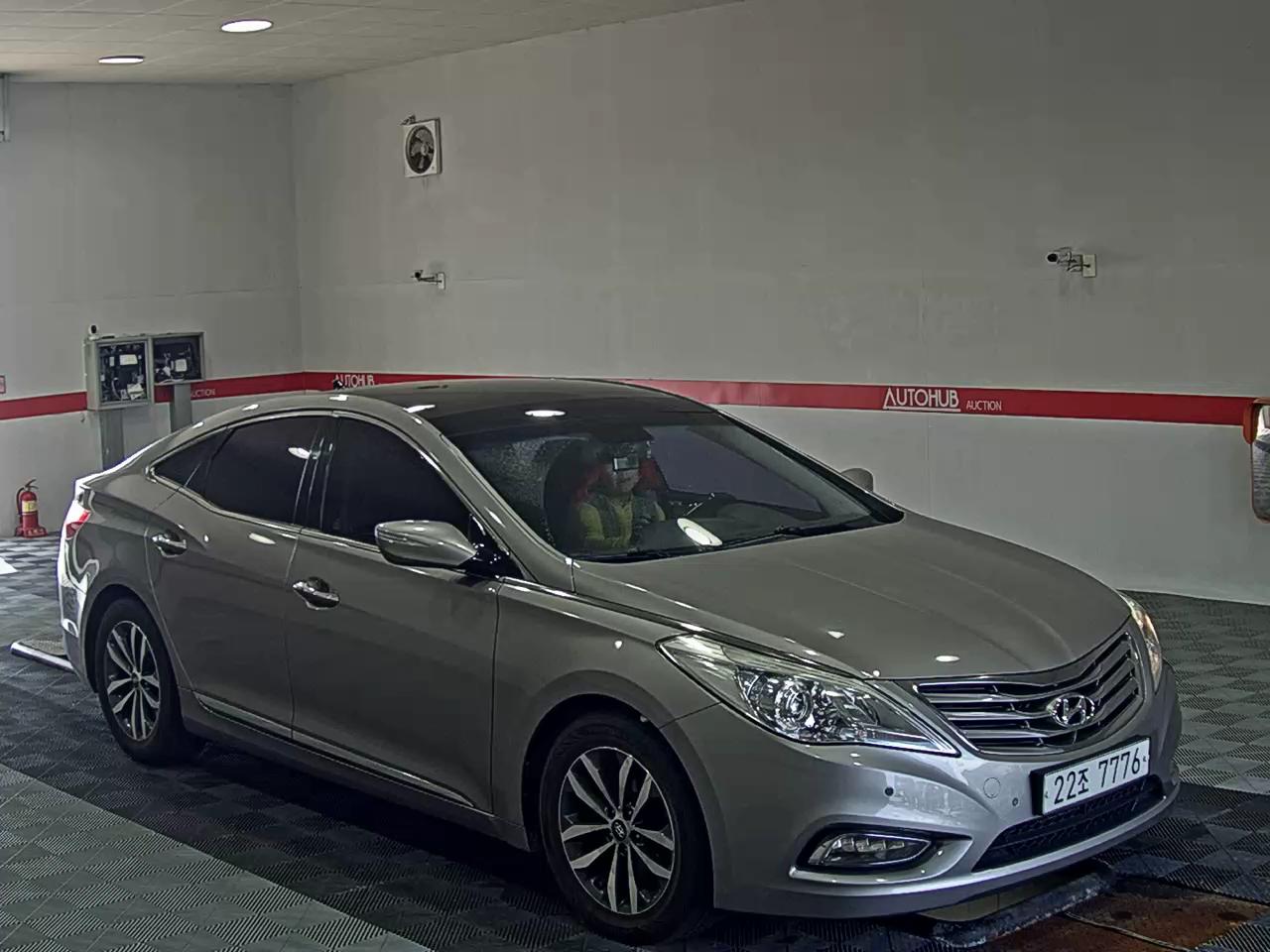 2012 - hyundai grandeur