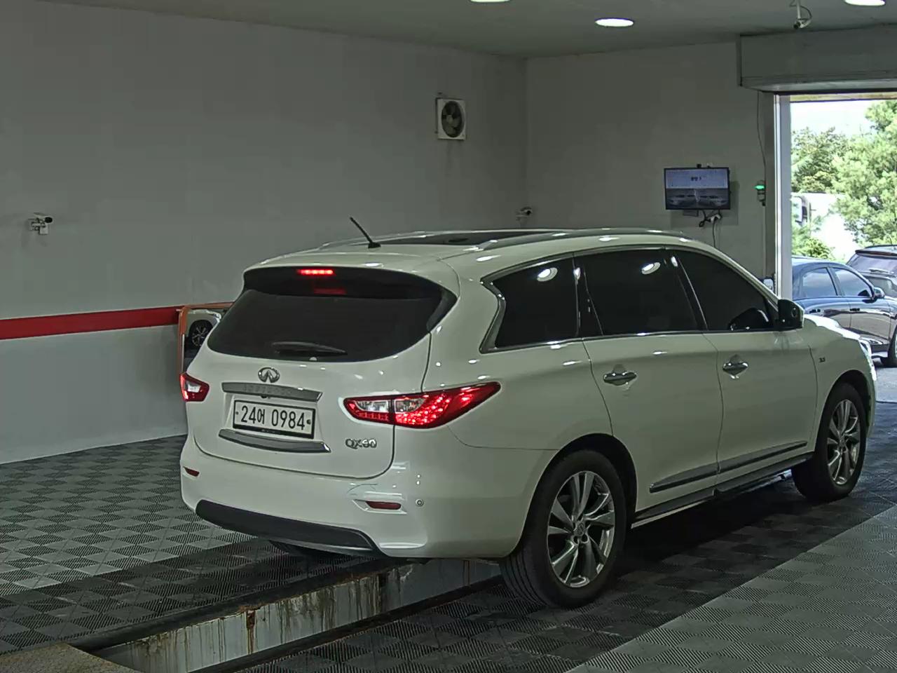 2015 - infiniti qx60