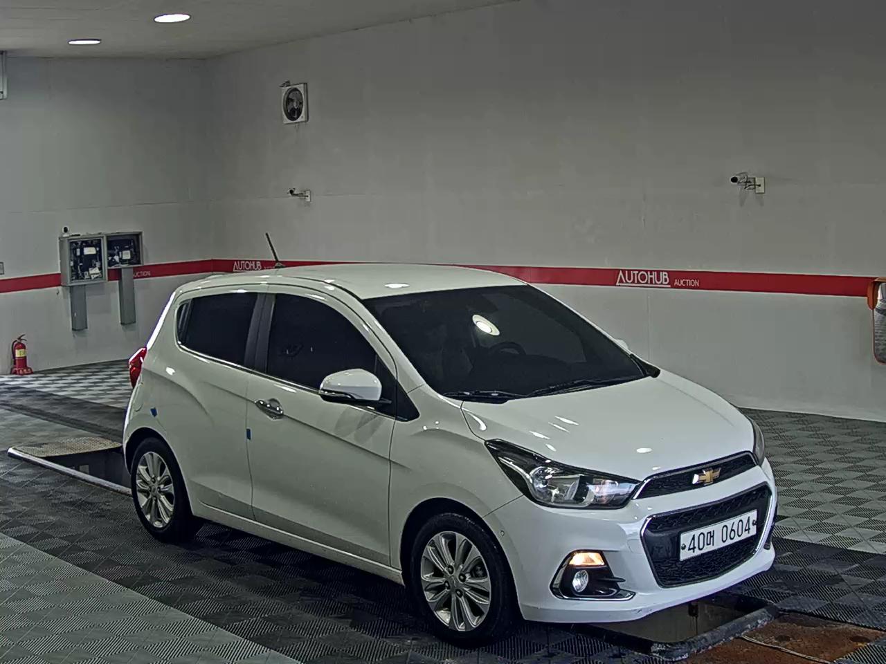 2016 - chevrolet spark