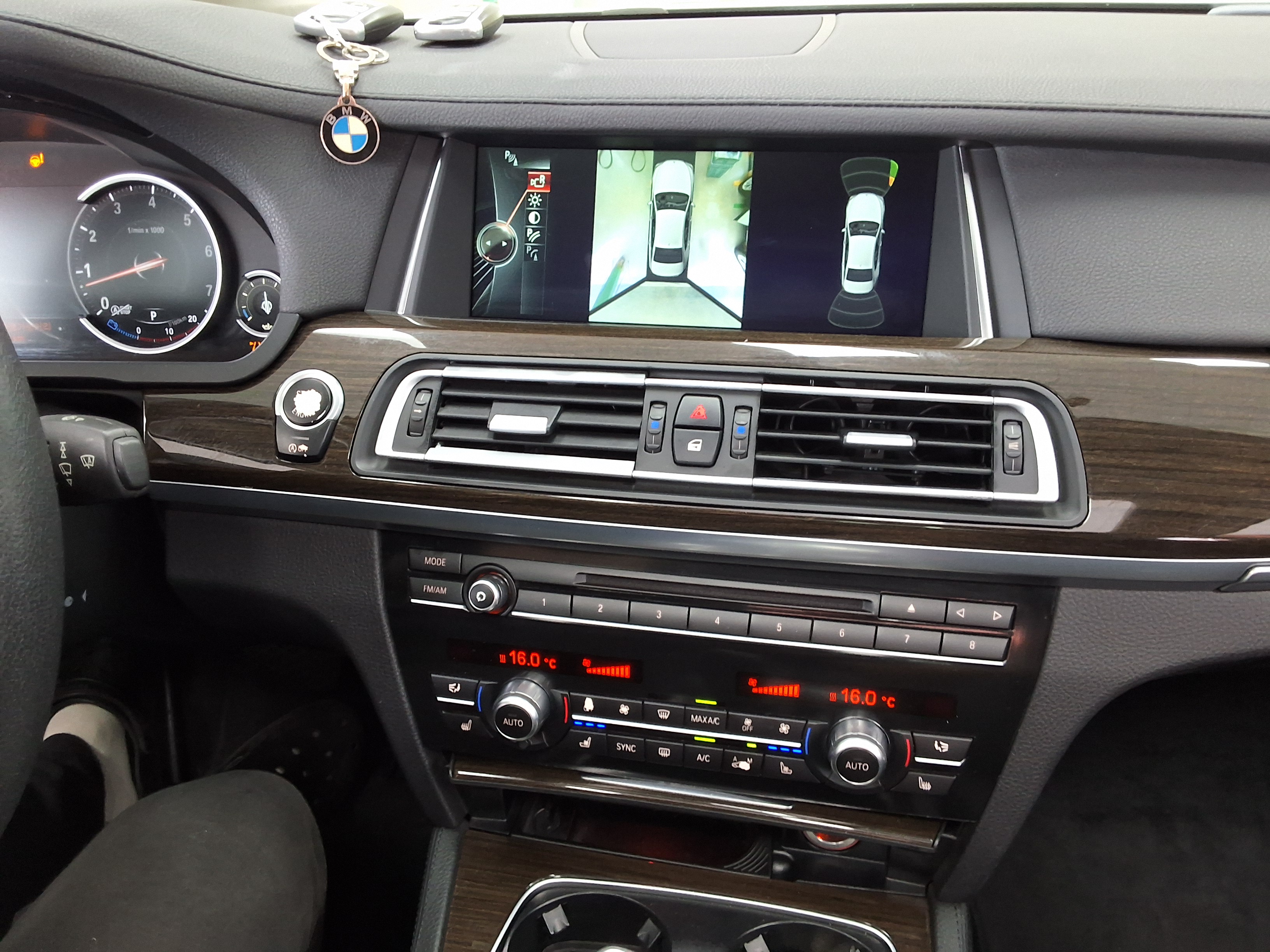 2013 - bmw m7