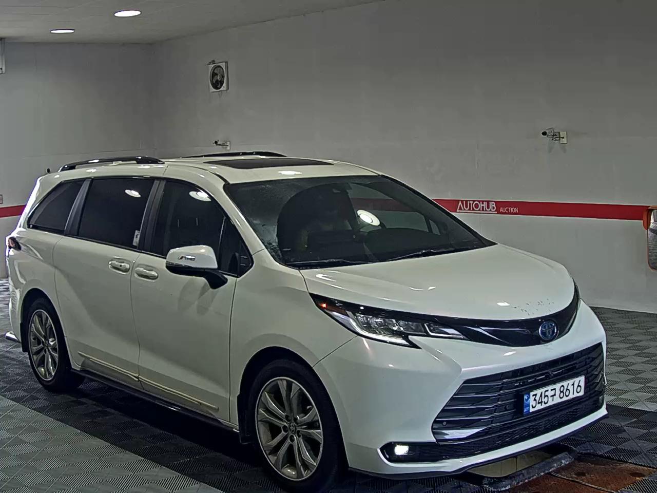 2022 - toyota sienna