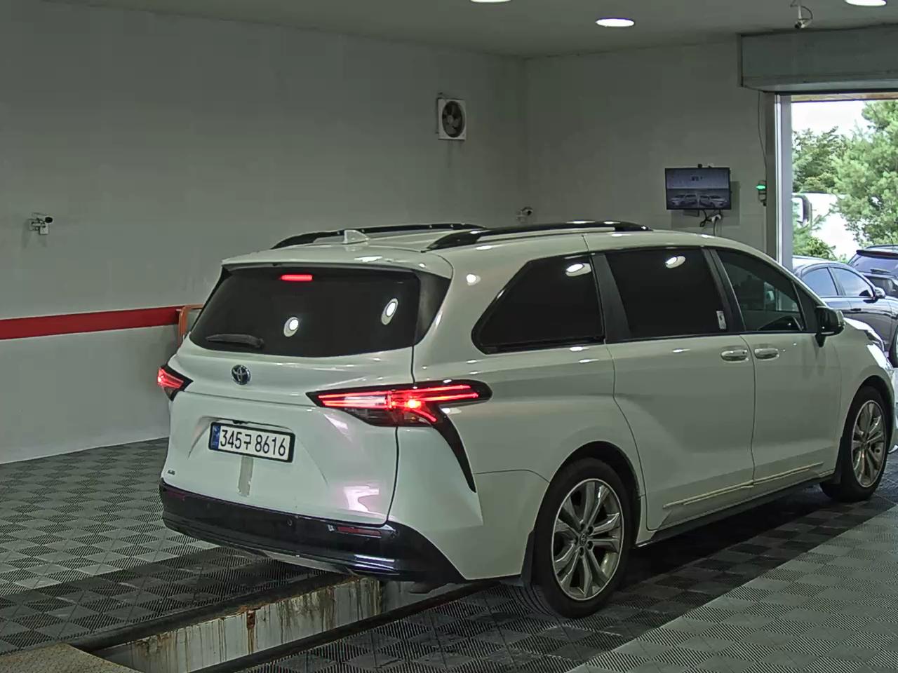 2022 - toyota sienna