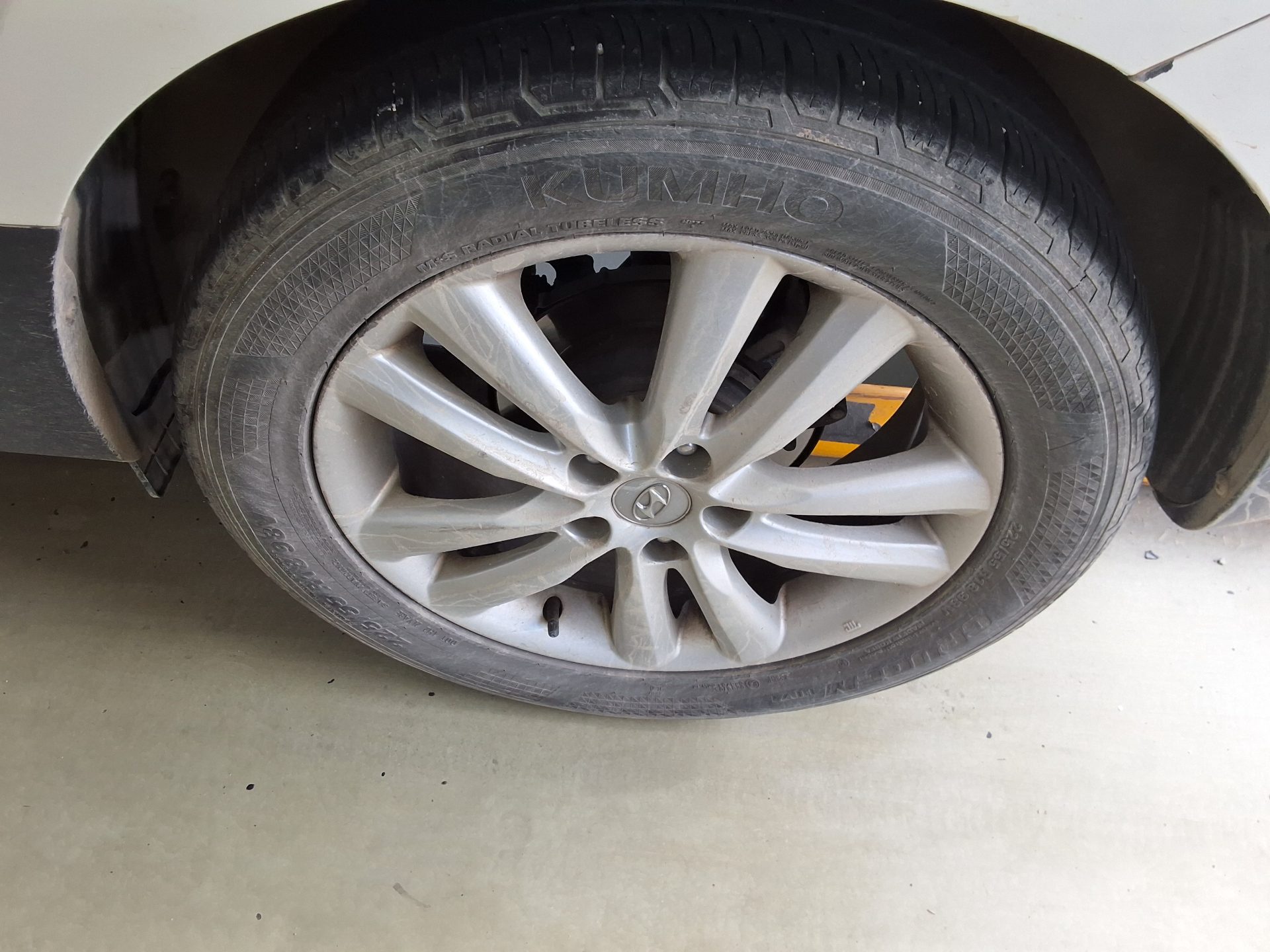 2012 - hyundai tucson