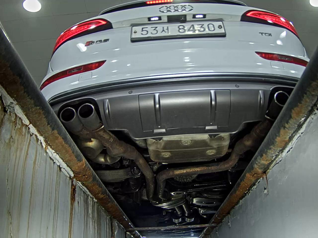 2014 - audi sq5
