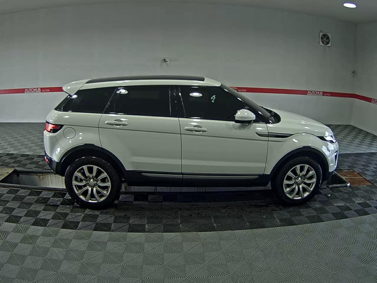 لاند روفر Rover رينج روفر Evoque 2.0 Td4 Se 2018 SE