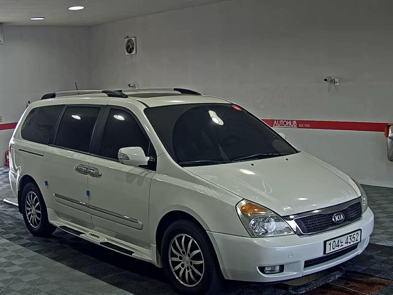 2013 - kia carnival