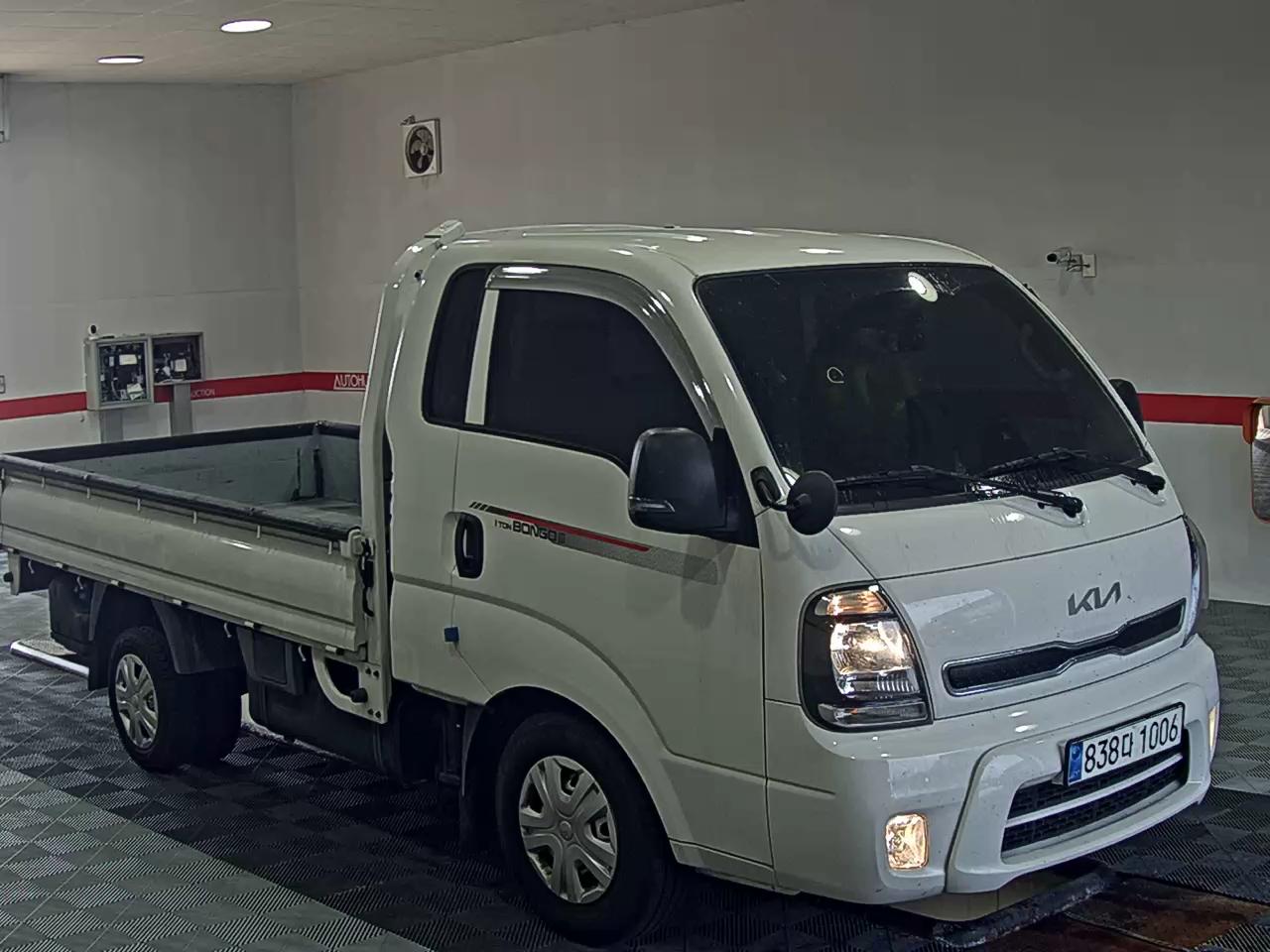 2023 - kia bongo