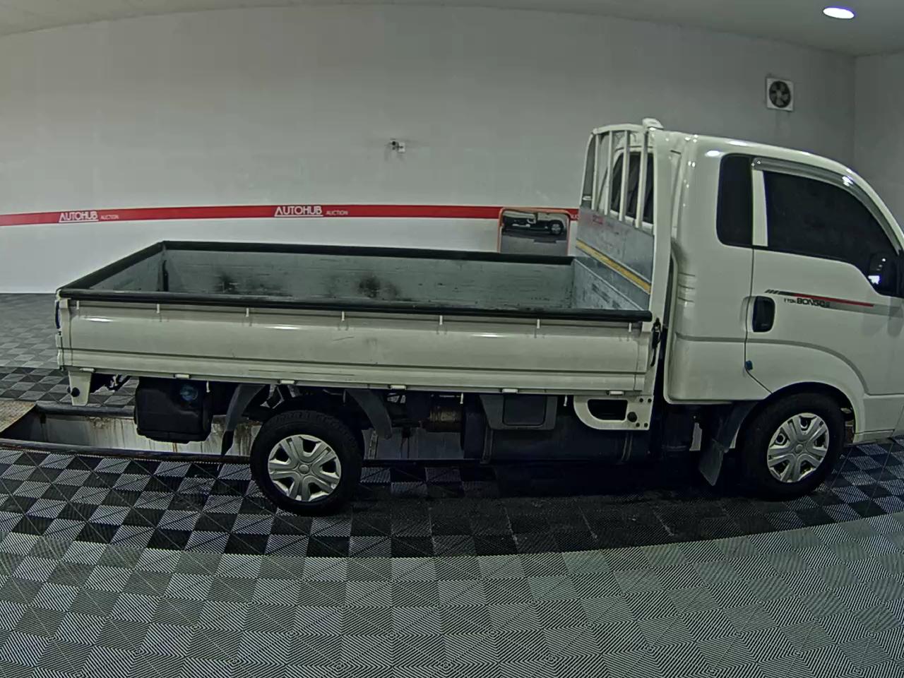 2023 - kia bongo