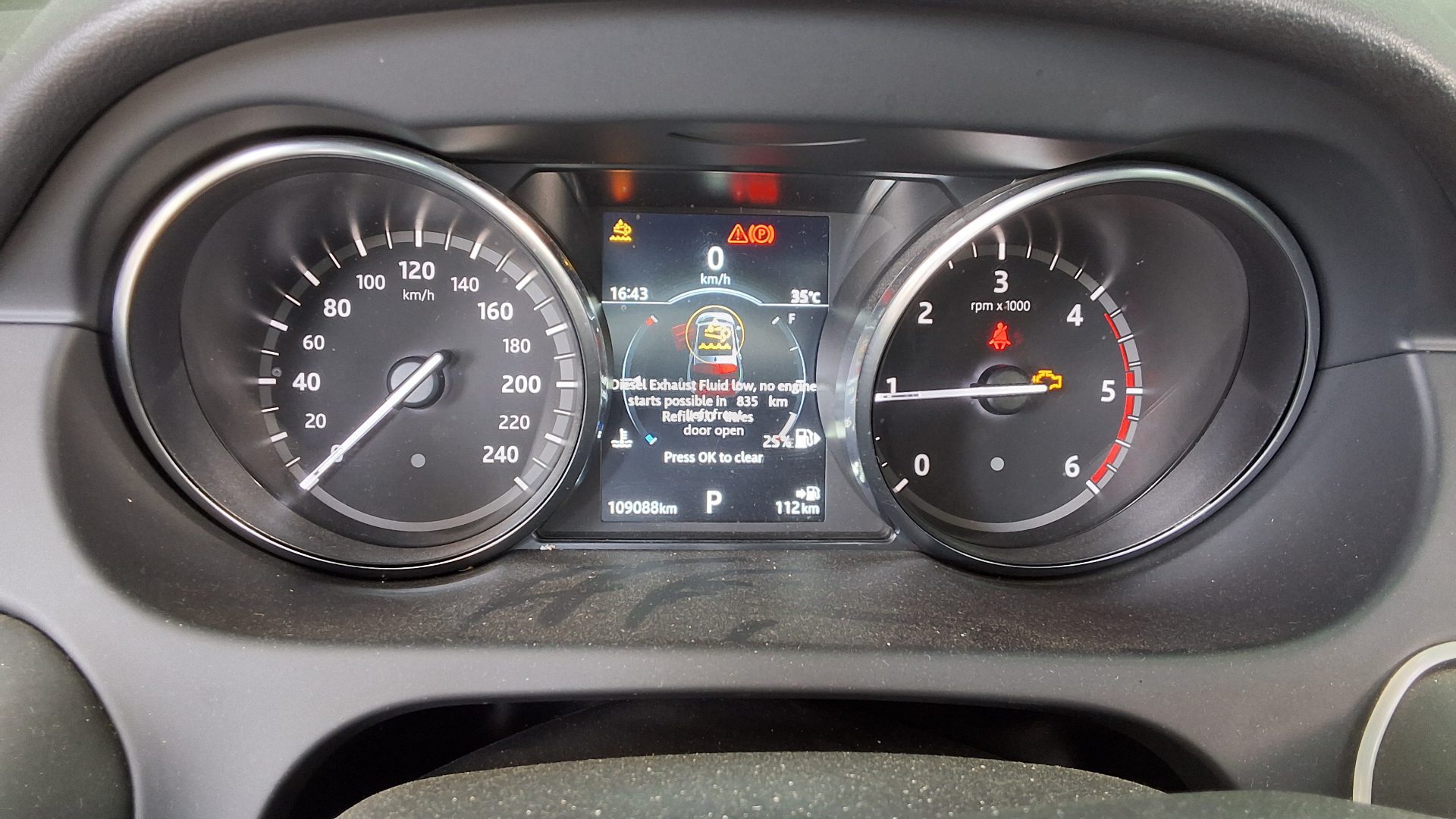 2019 - land rover discovery