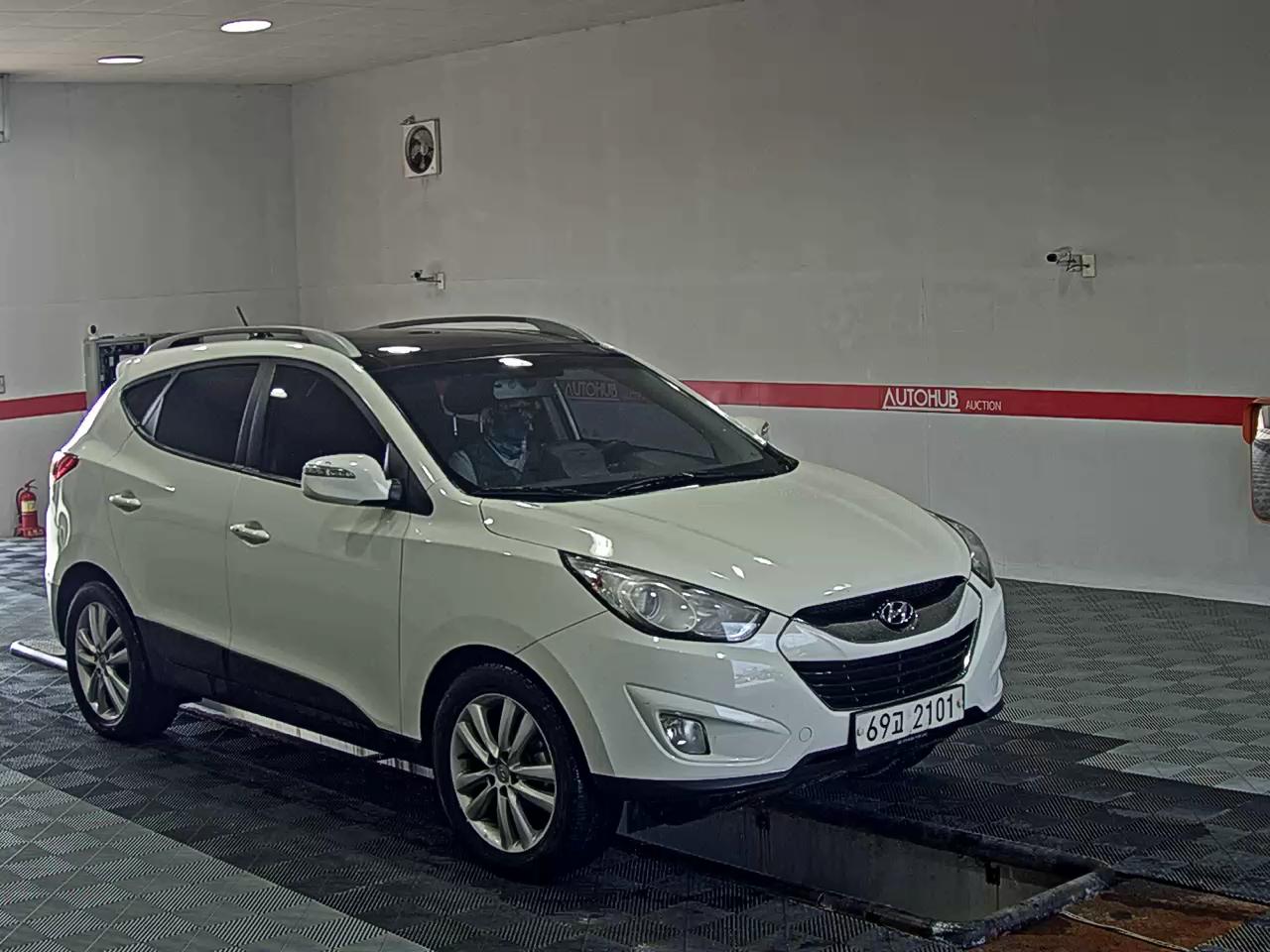 2012 - hyundai tucson