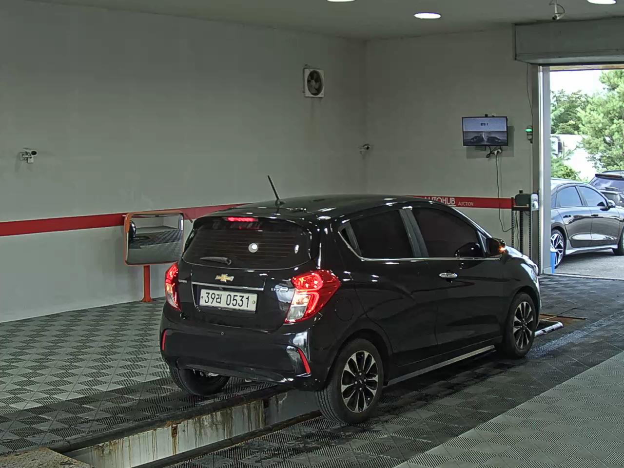 2017 - chevrolet spark