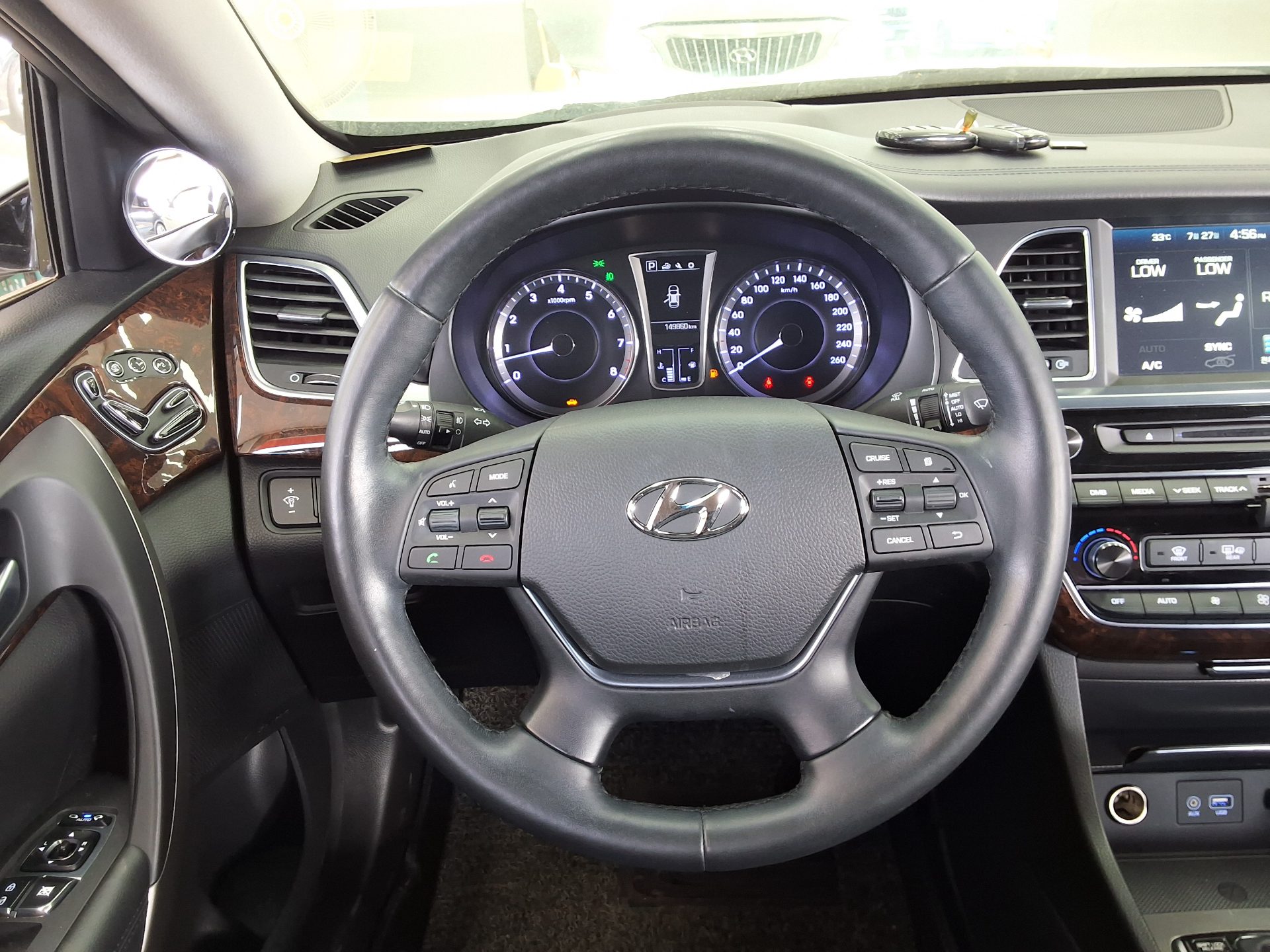 2016 - hyundai aslan