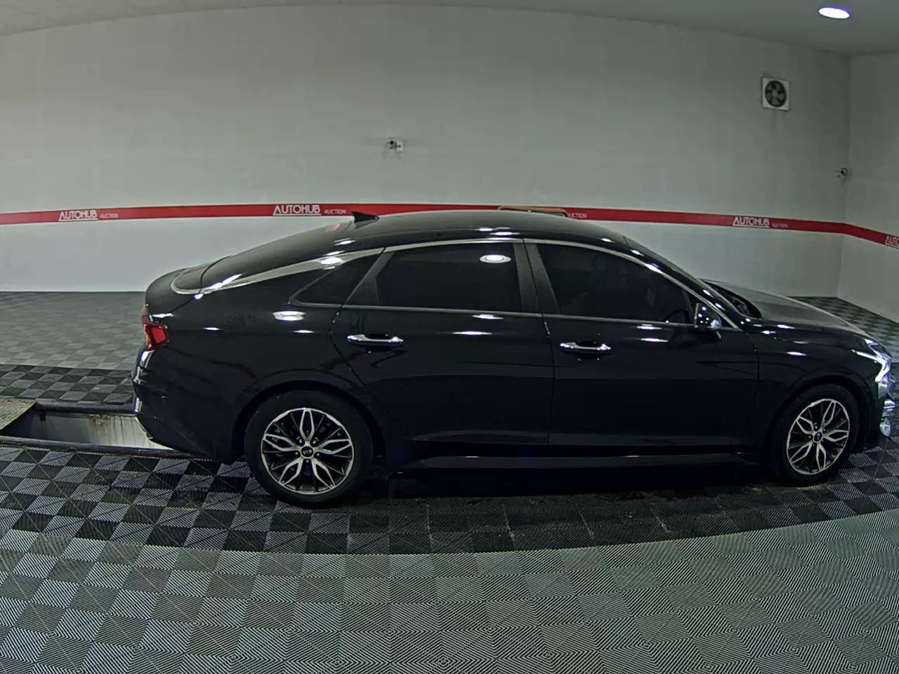 2021 - kia k5