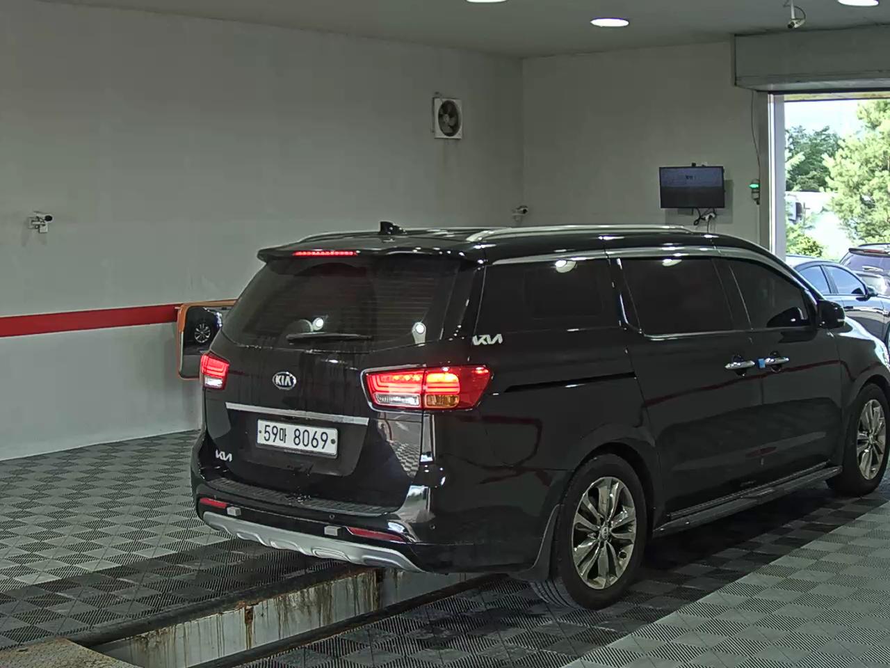 2016 - kia carnival