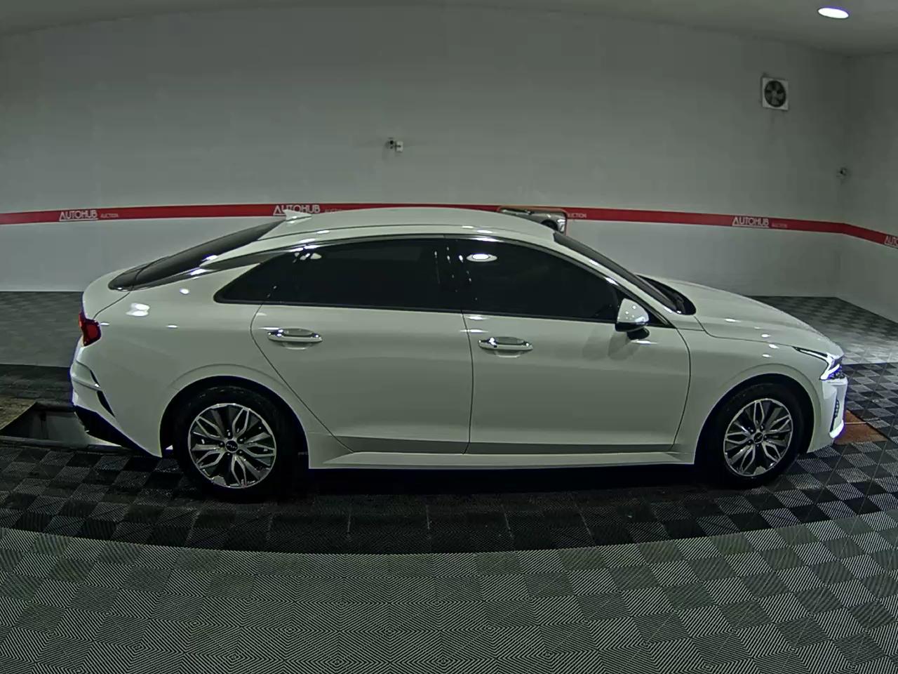 2023 - kia k5