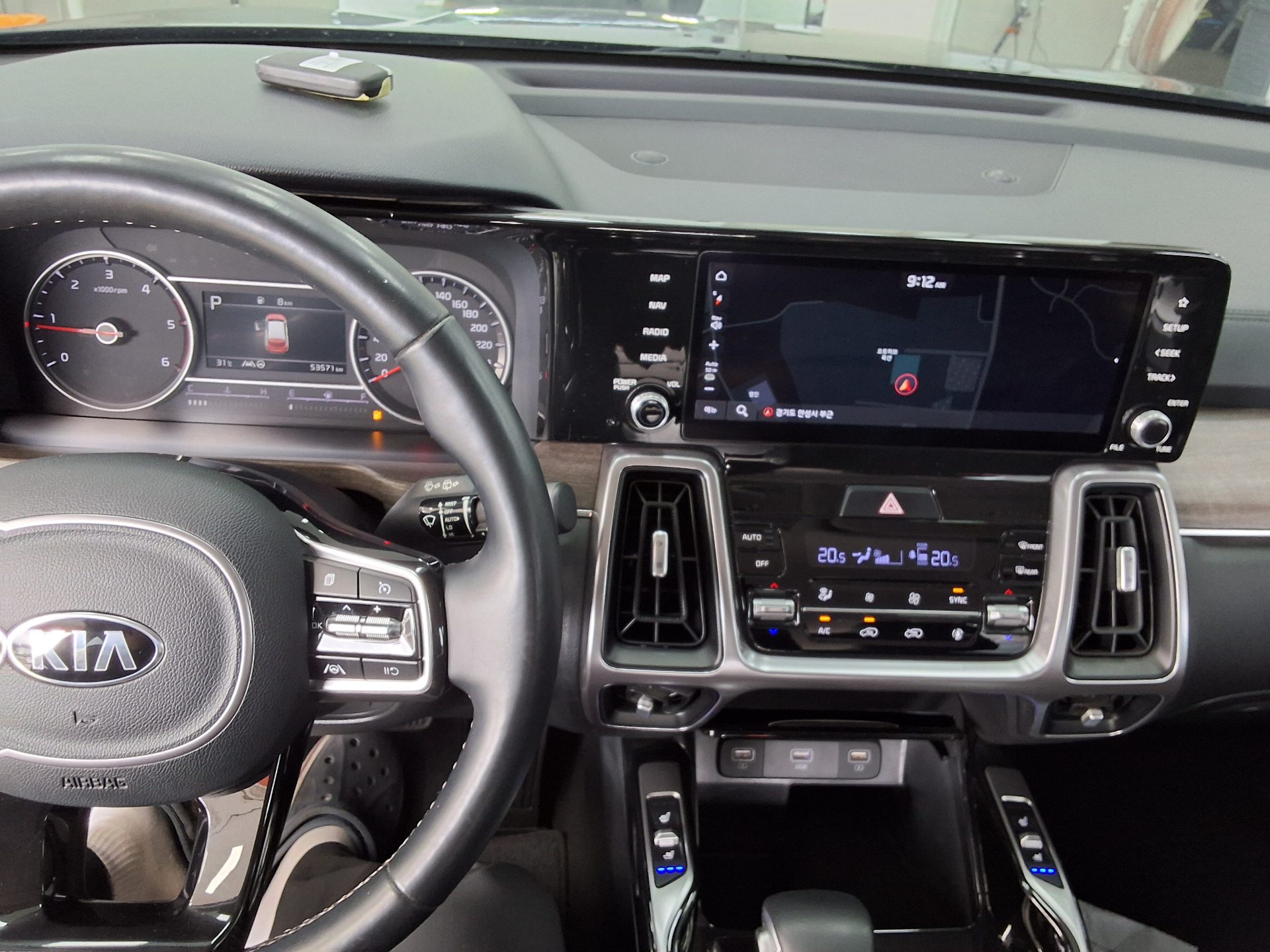 2021 - kia sorento