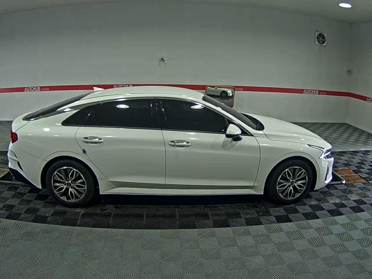 2023 - kia k5