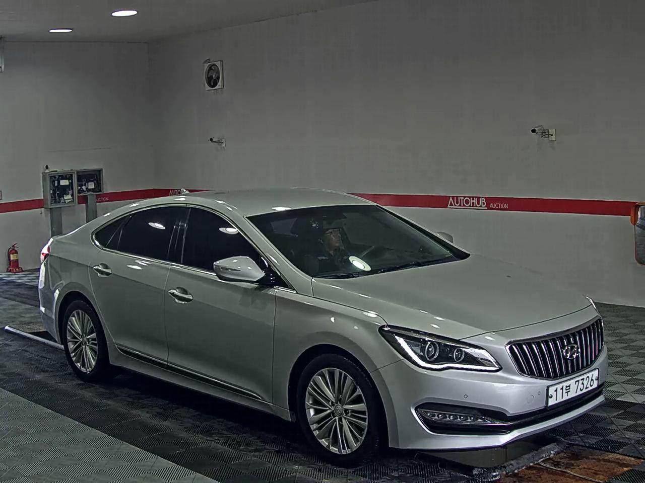 2016 - hyundai aslan