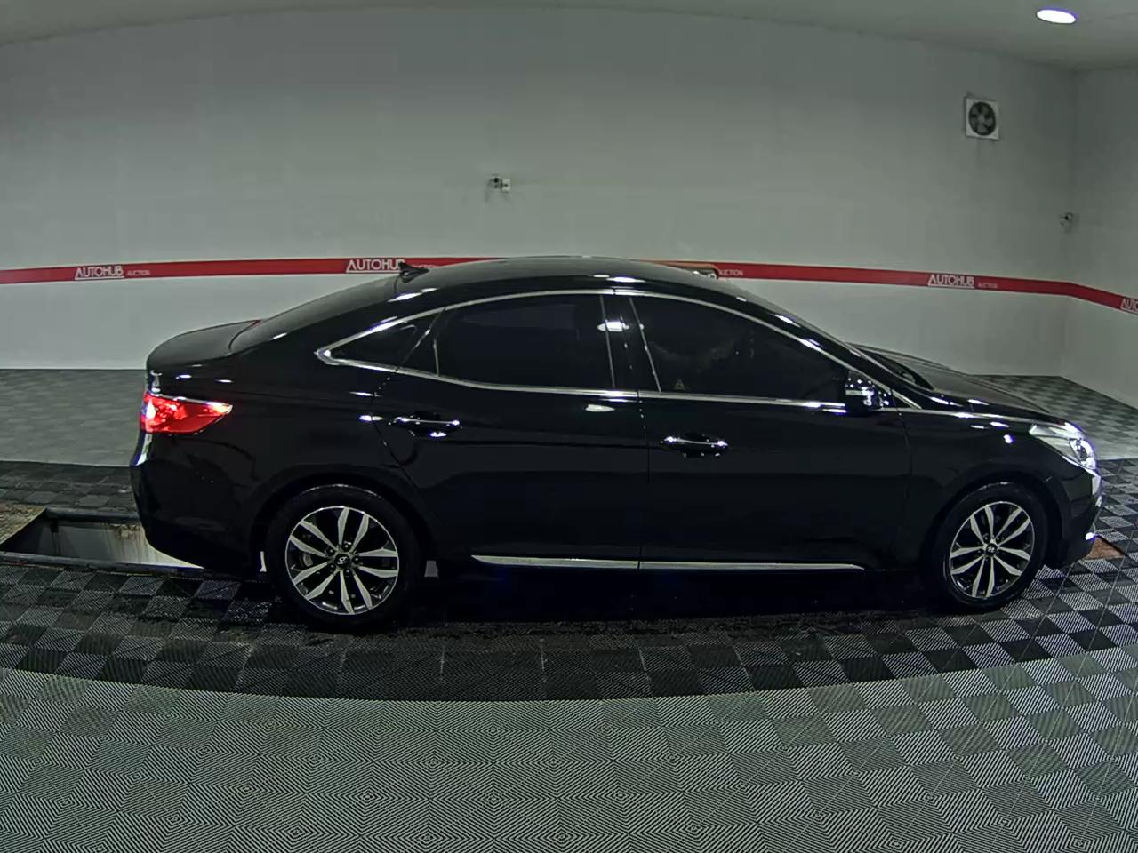 2012 - hyundai grandeur