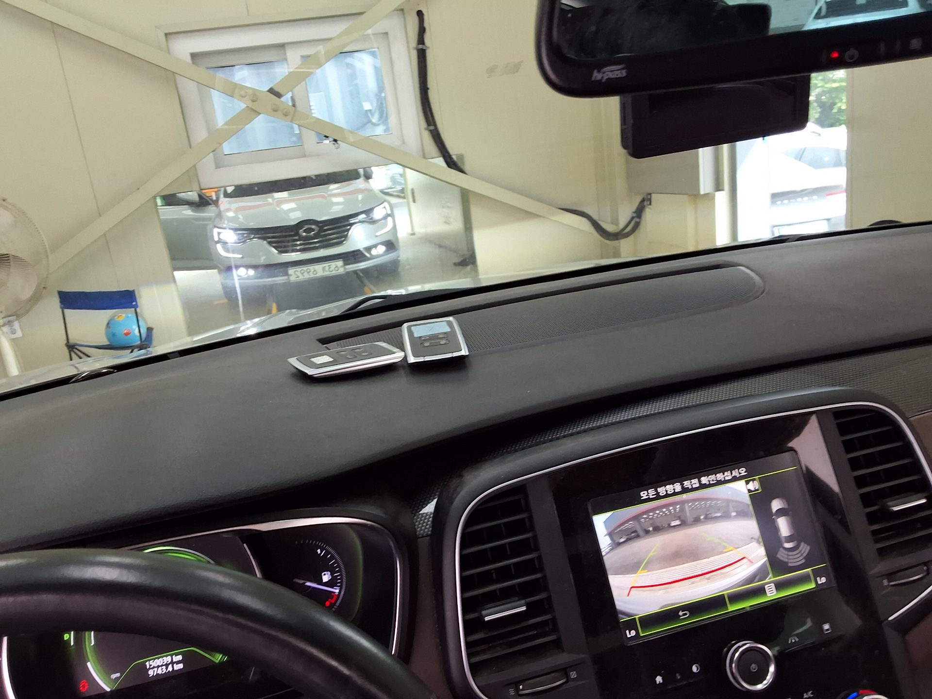 2019 - renault sm6