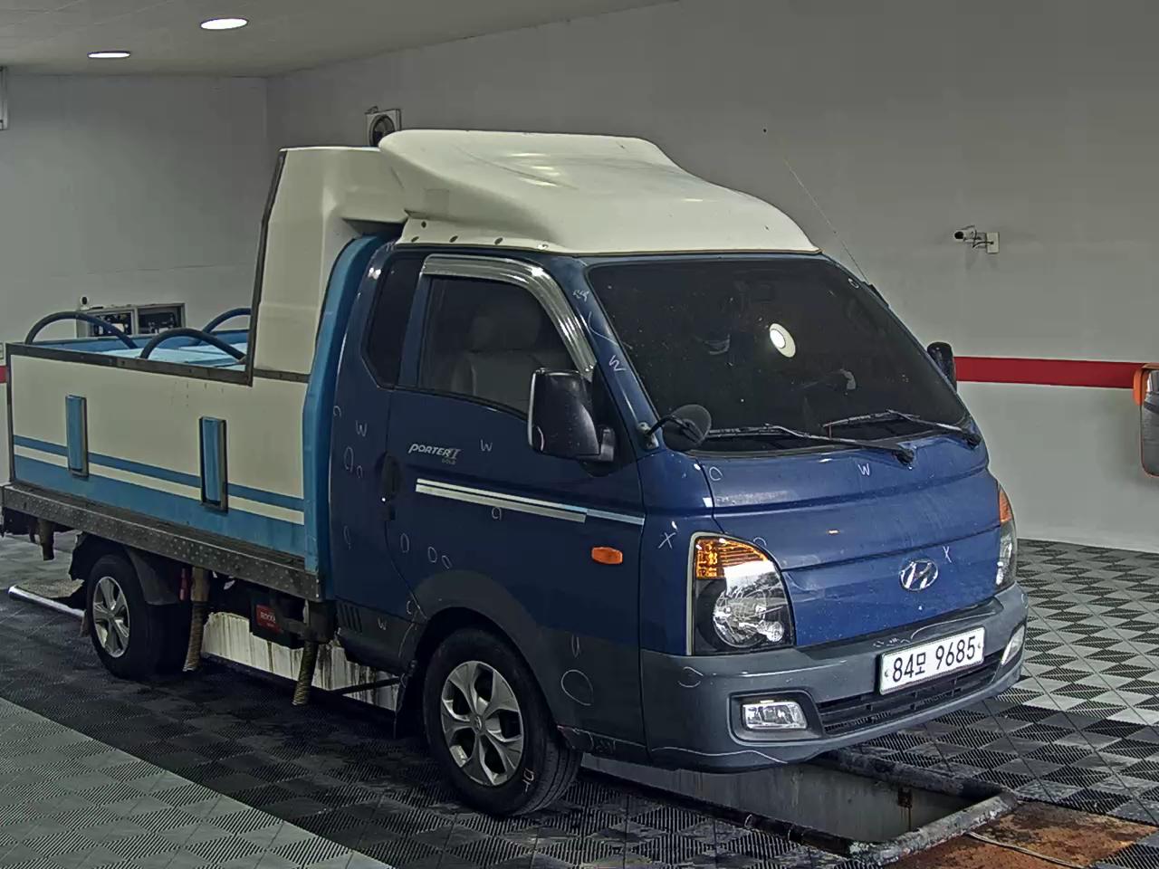 2016 - hyundai truck