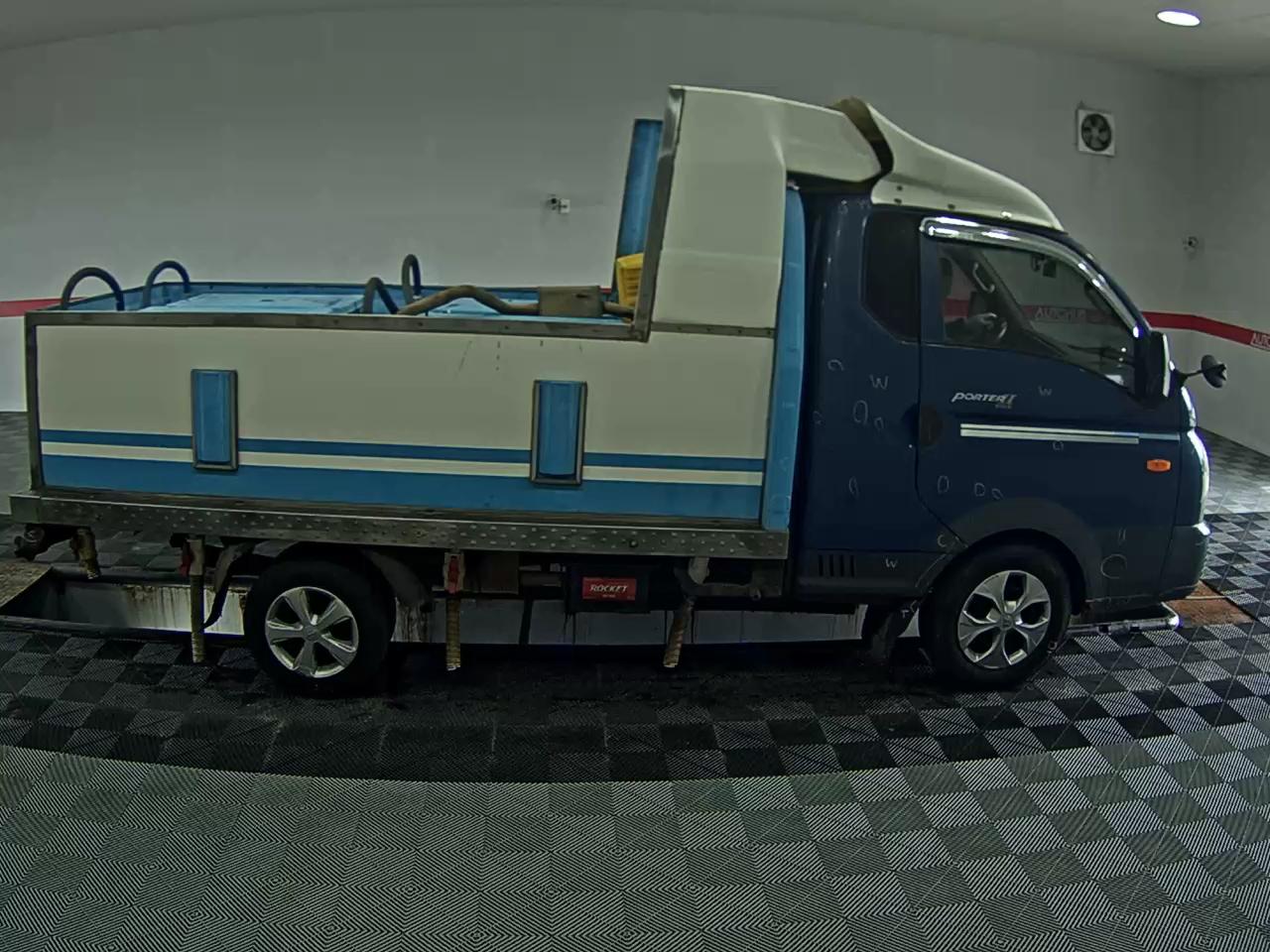 2016 - hyundai truck