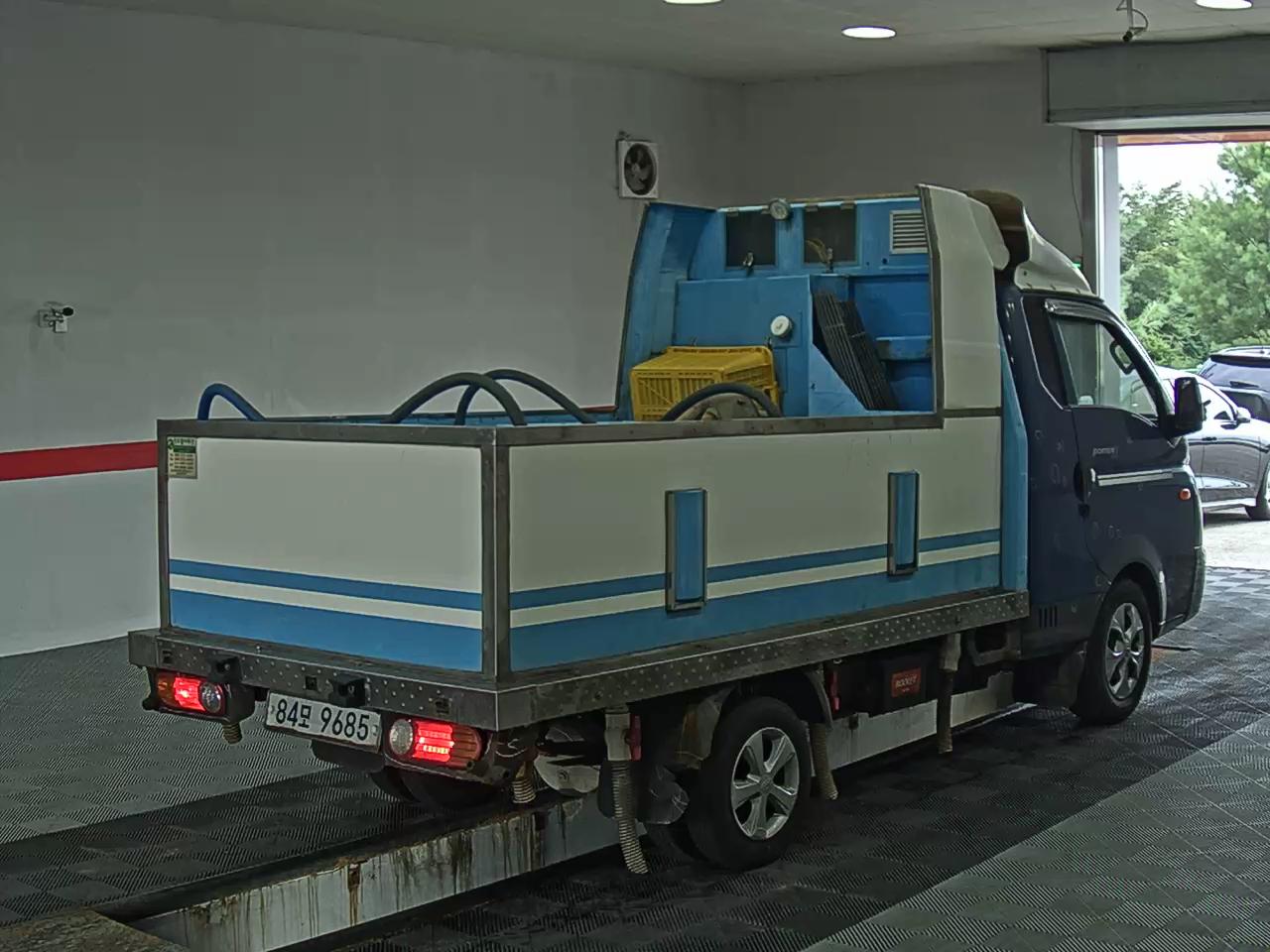 2016 - hyundai truck