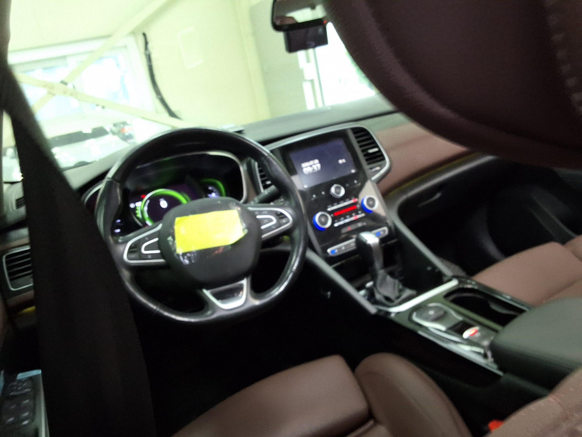 2019 - renault sm6