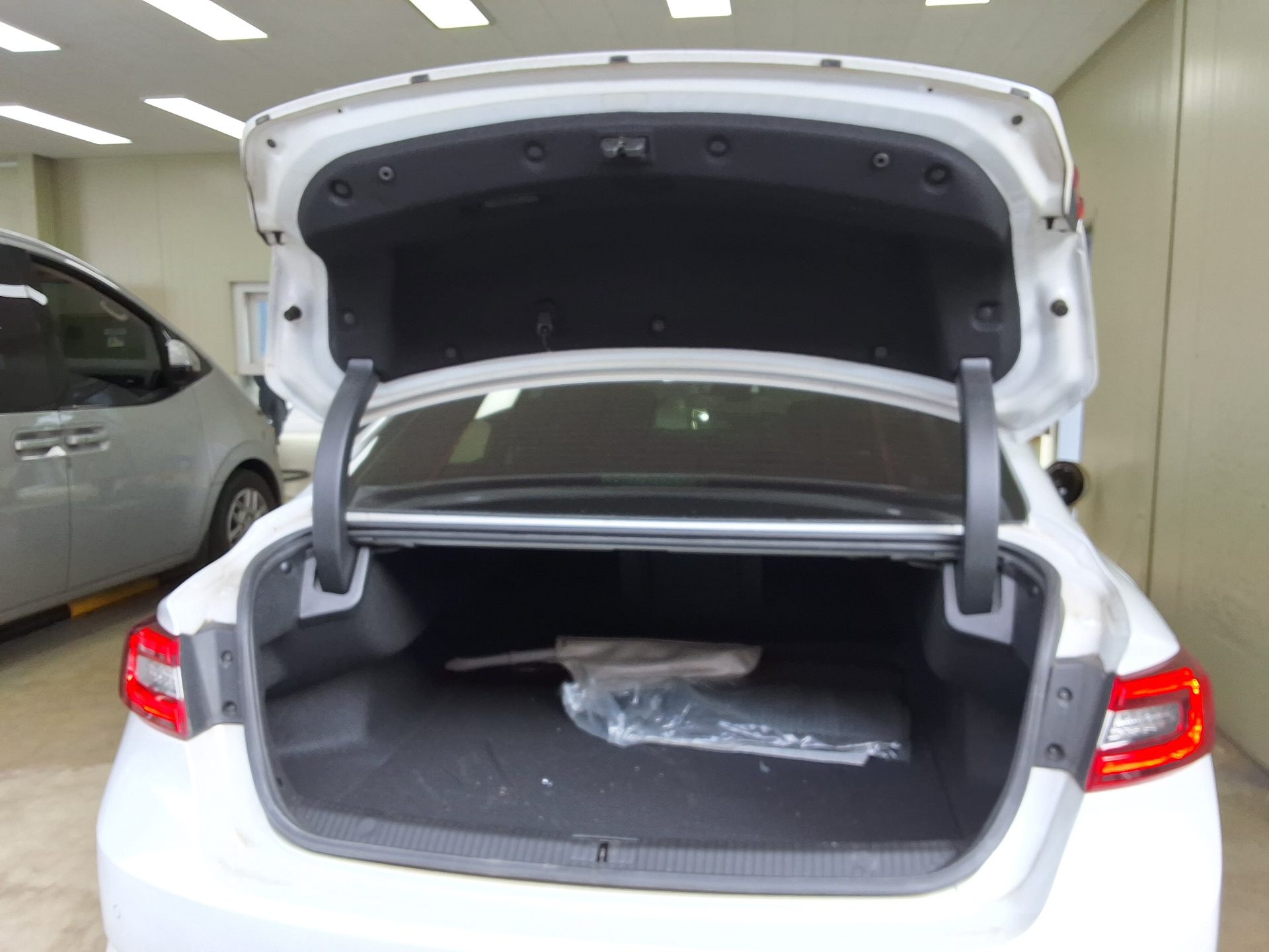 2019 - renault sm6