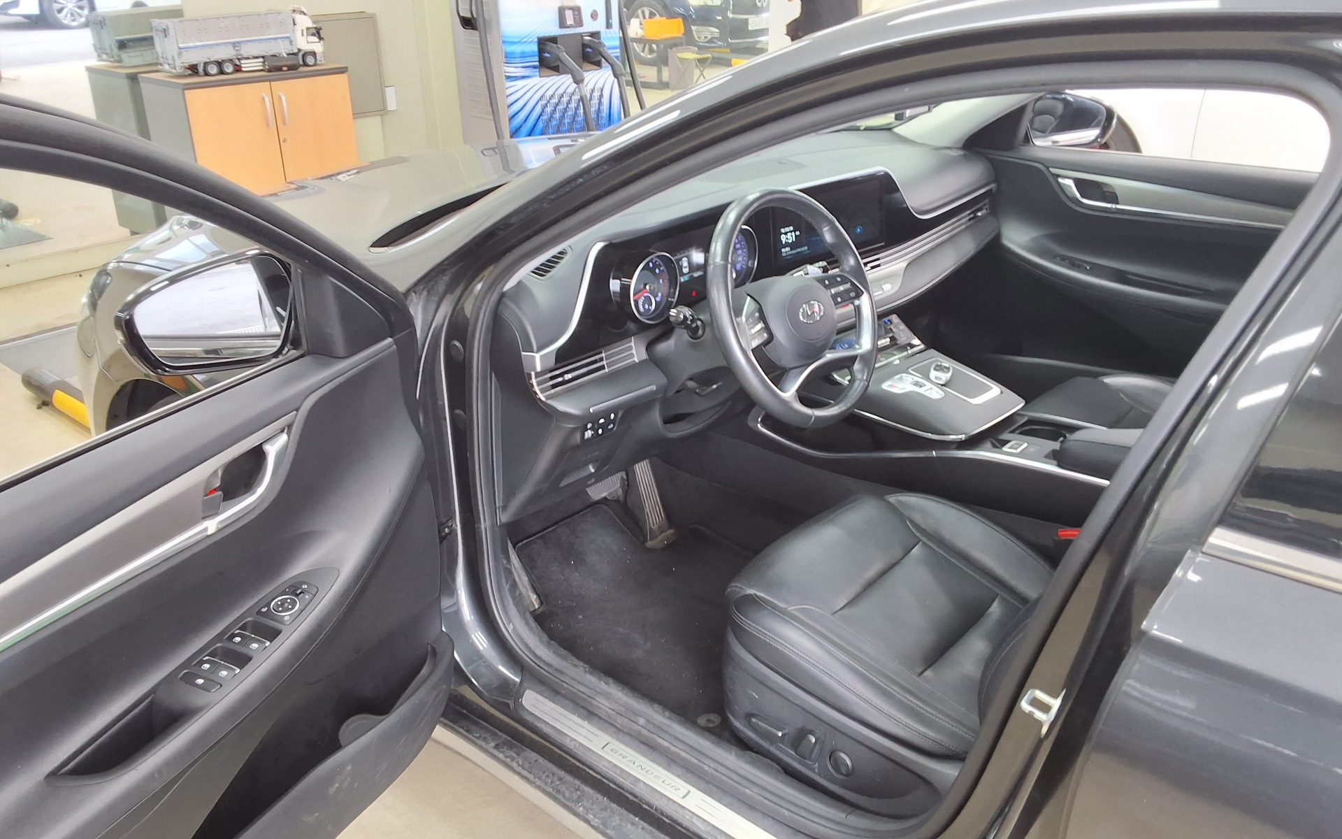 2022 - hyundai grandeur