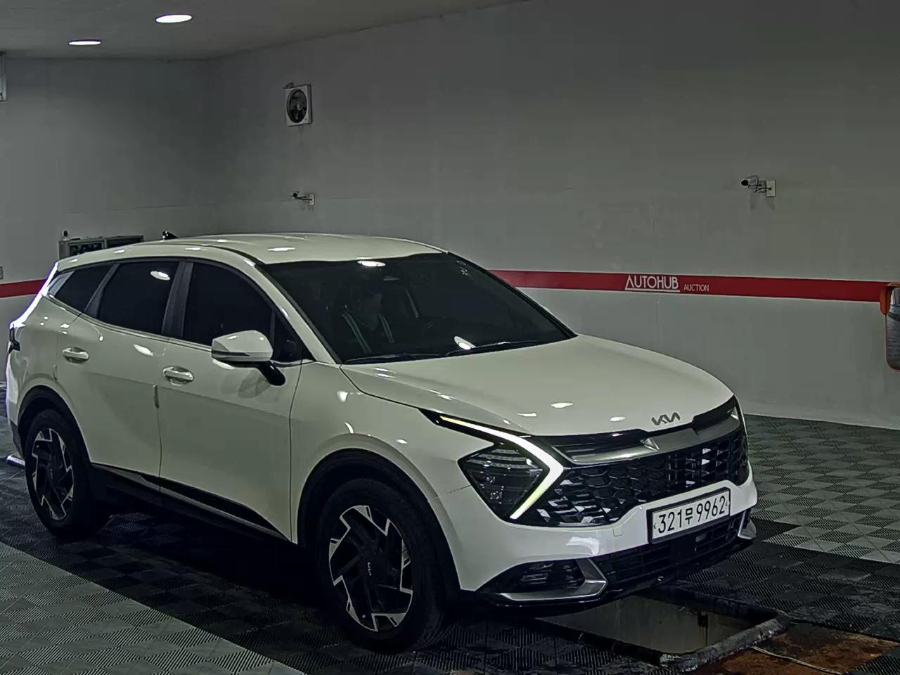 2022 - kia sportage