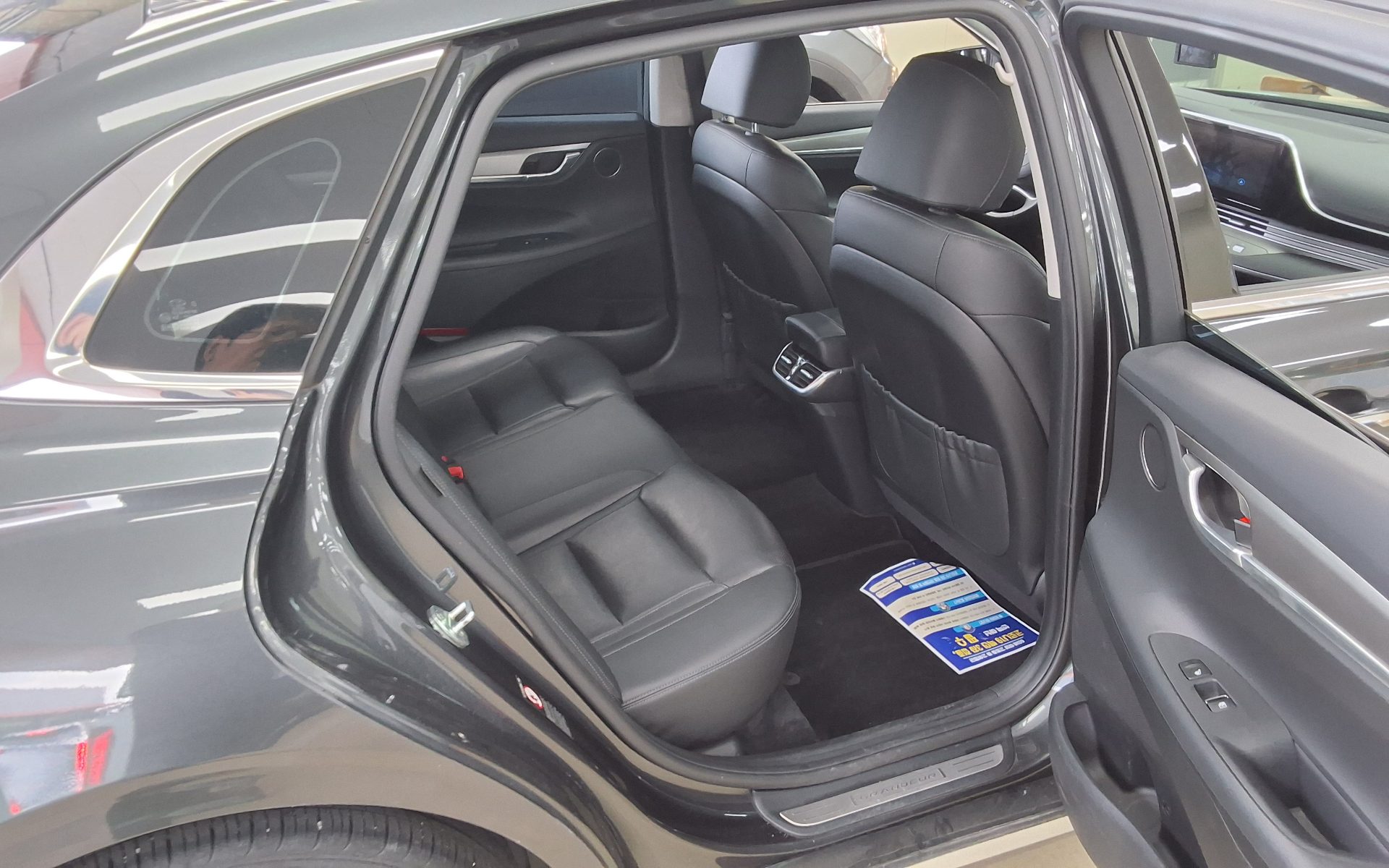 2022 - hyundai grandeur