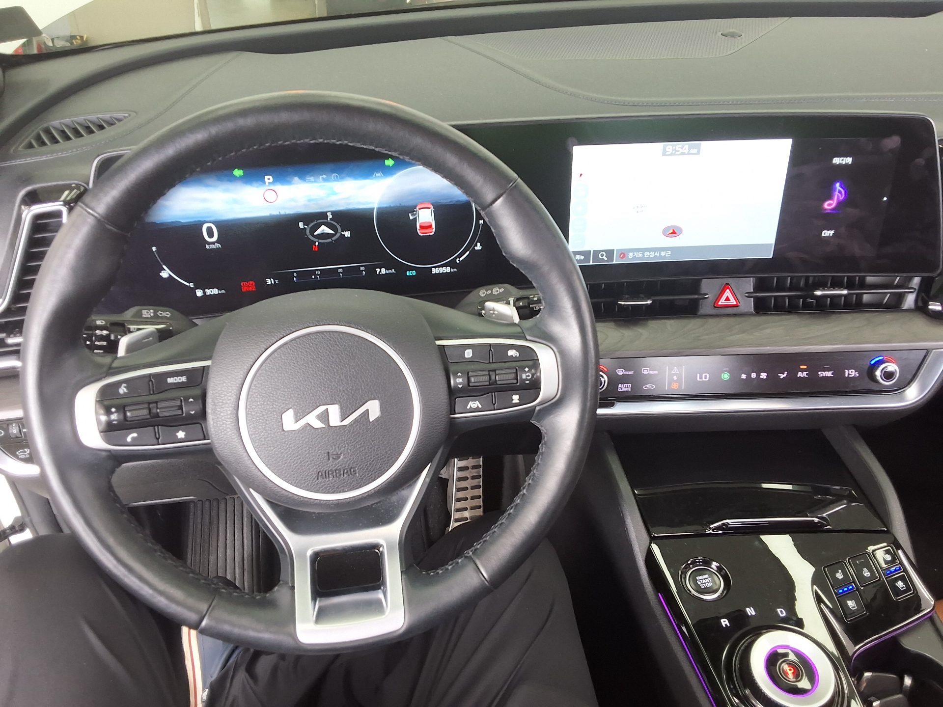 2023 - kia sportage