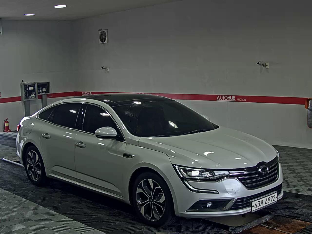 2019 - renault sm6