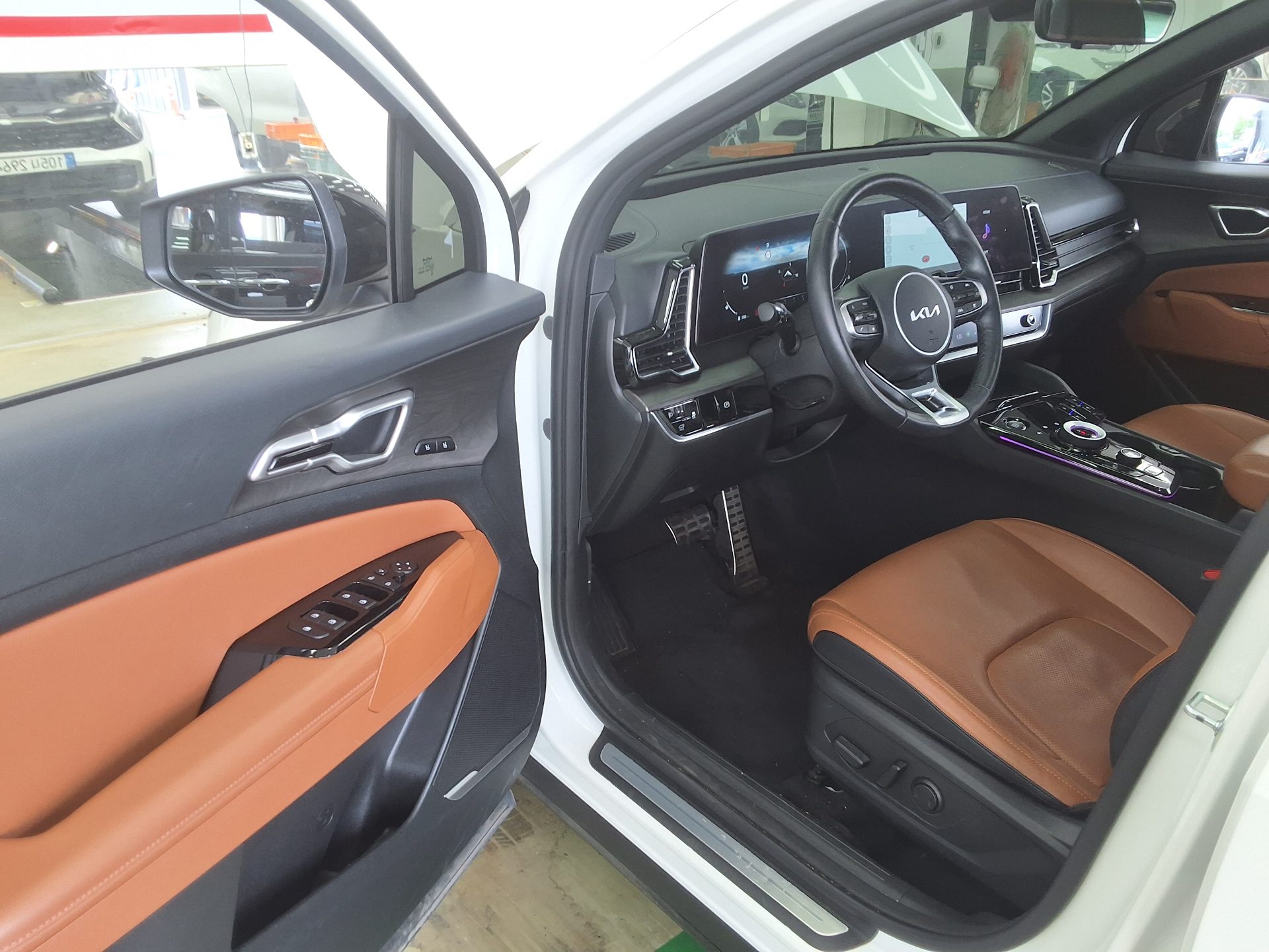 2023 - kia sportage