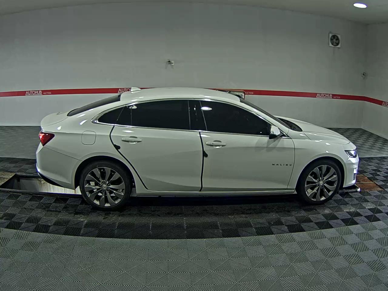 2021 - chevrolet malibu