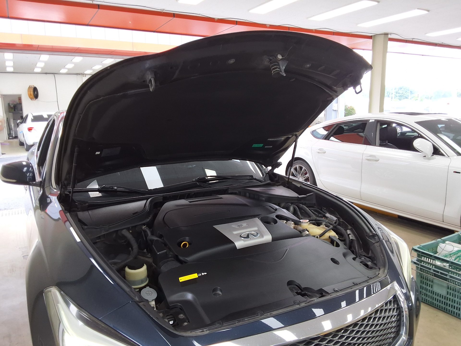 إنفينيتي Q70 3.0D 2015