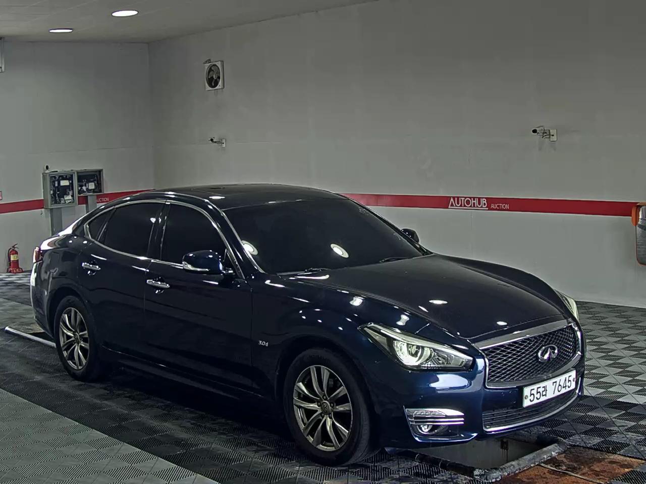 إنفينيتي Q70 3.0D 2015