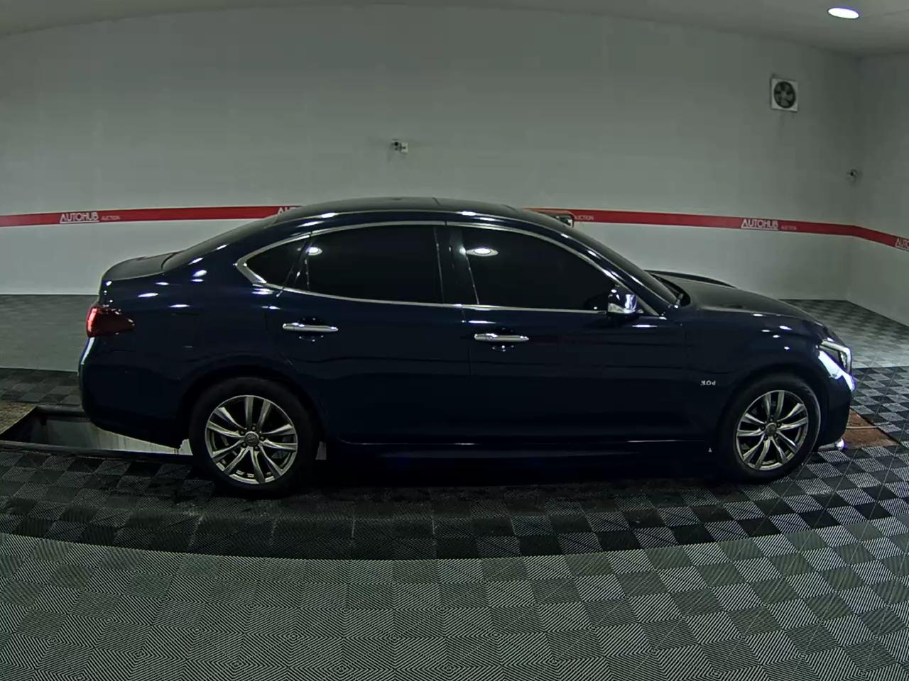 إنفينيتي Q70 3.0D 2015