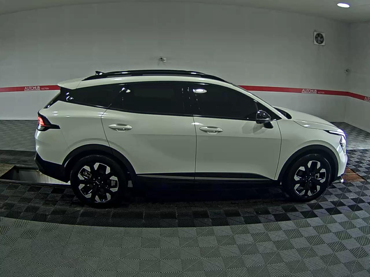 2023 - kia sportage