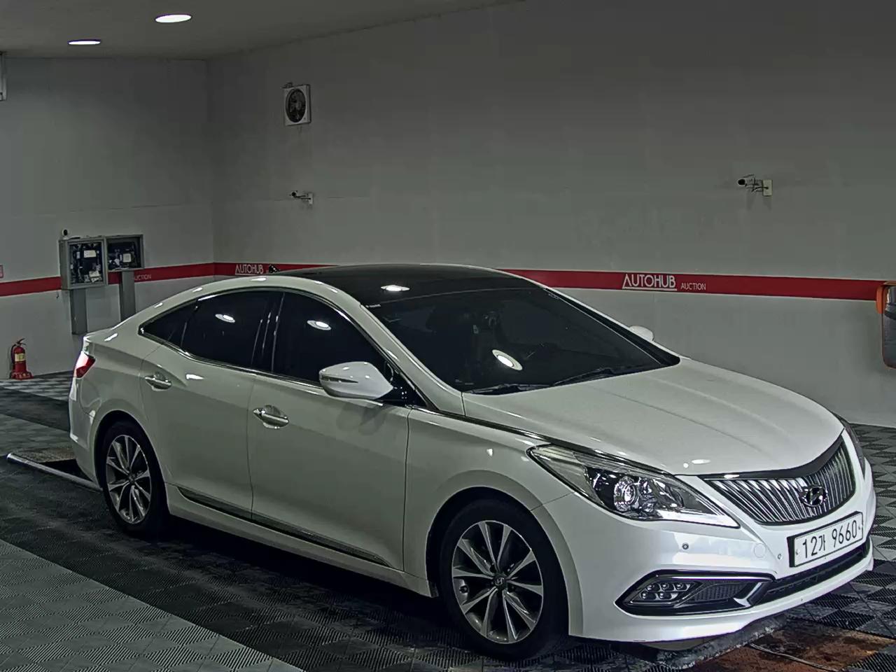2015 - hyundai grandeur