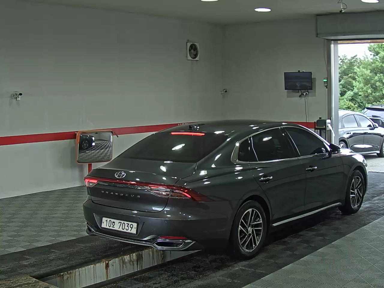 2022 - hyundai grandeur