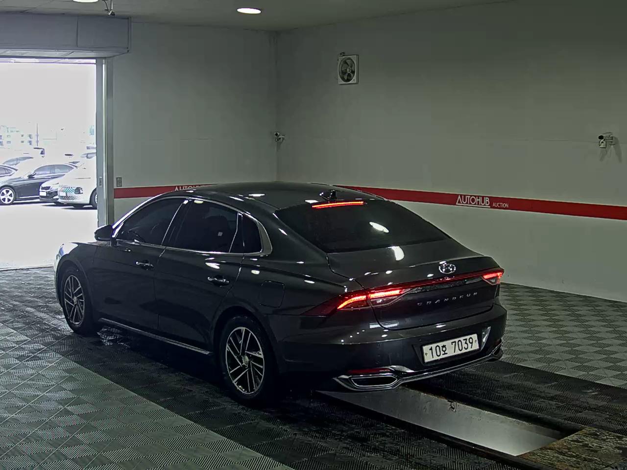 2022 - hyundai grandeur