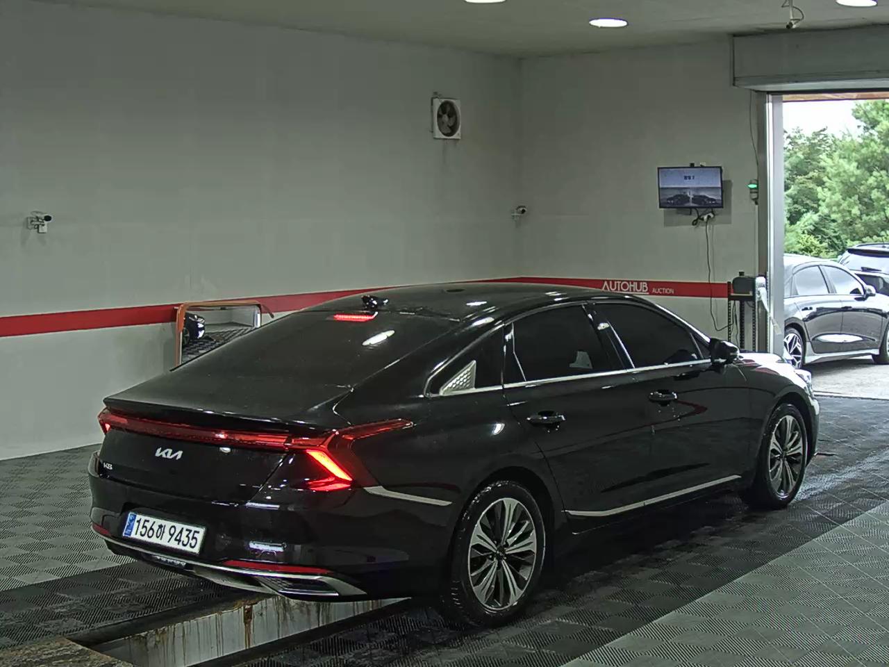 2023 - kia k8