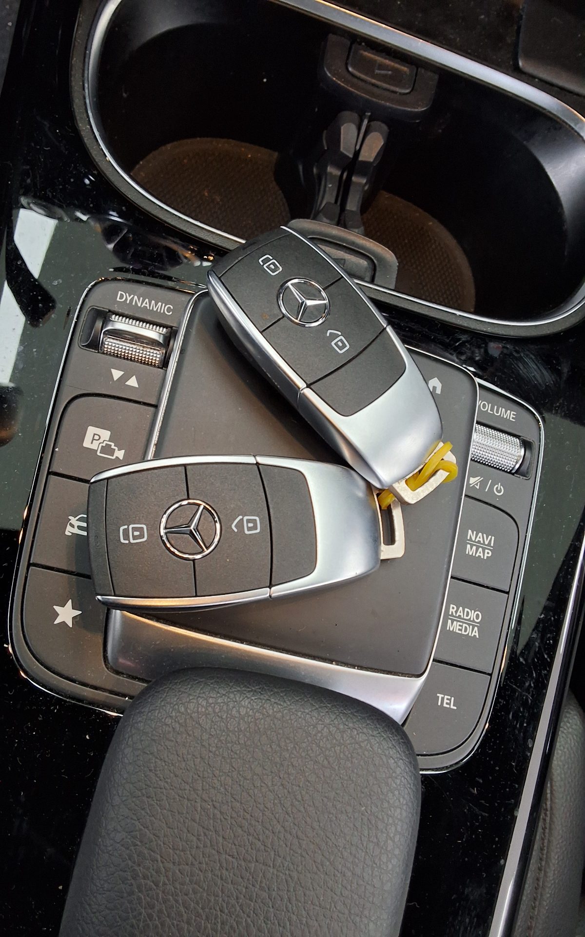 2021 - mercedes-benz a220