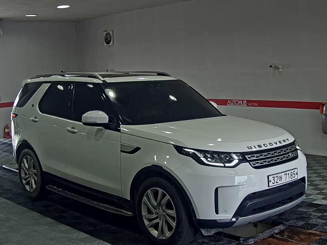 2019 - land rover discovery