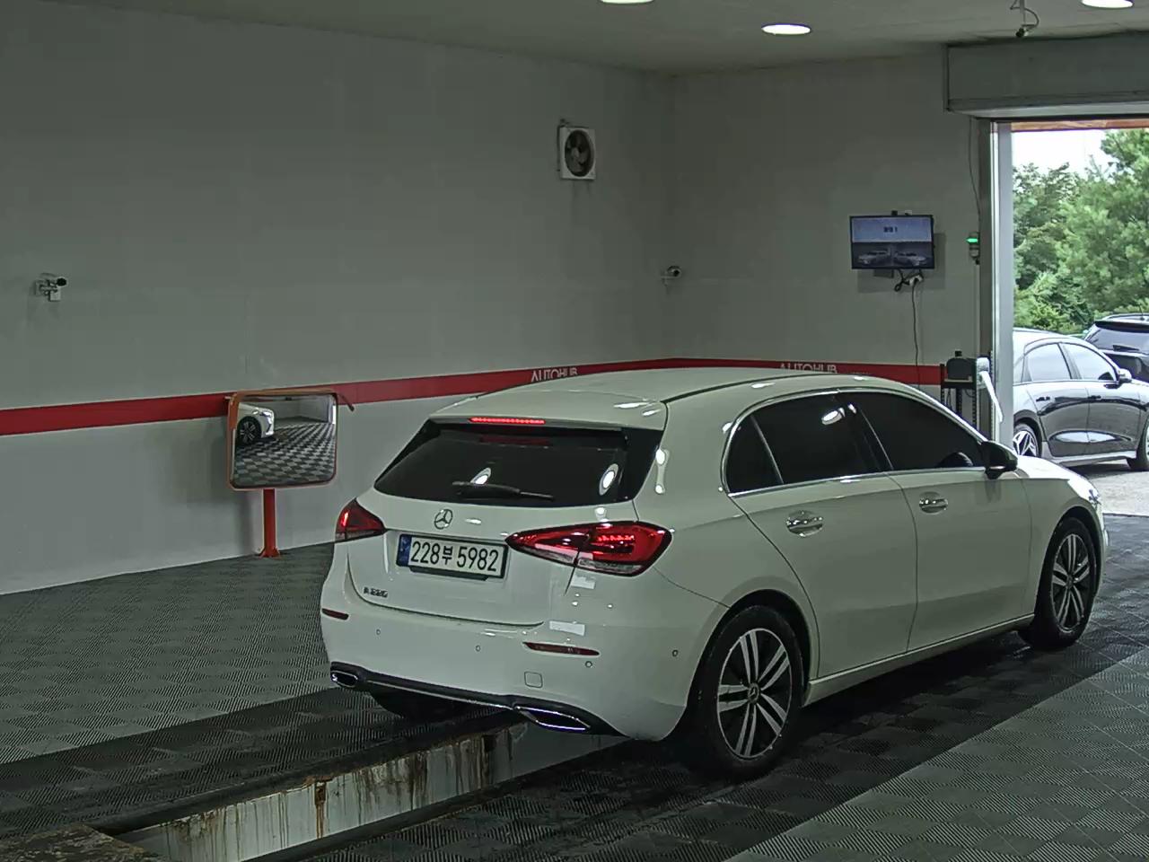 2021 - mercedes-benz a220