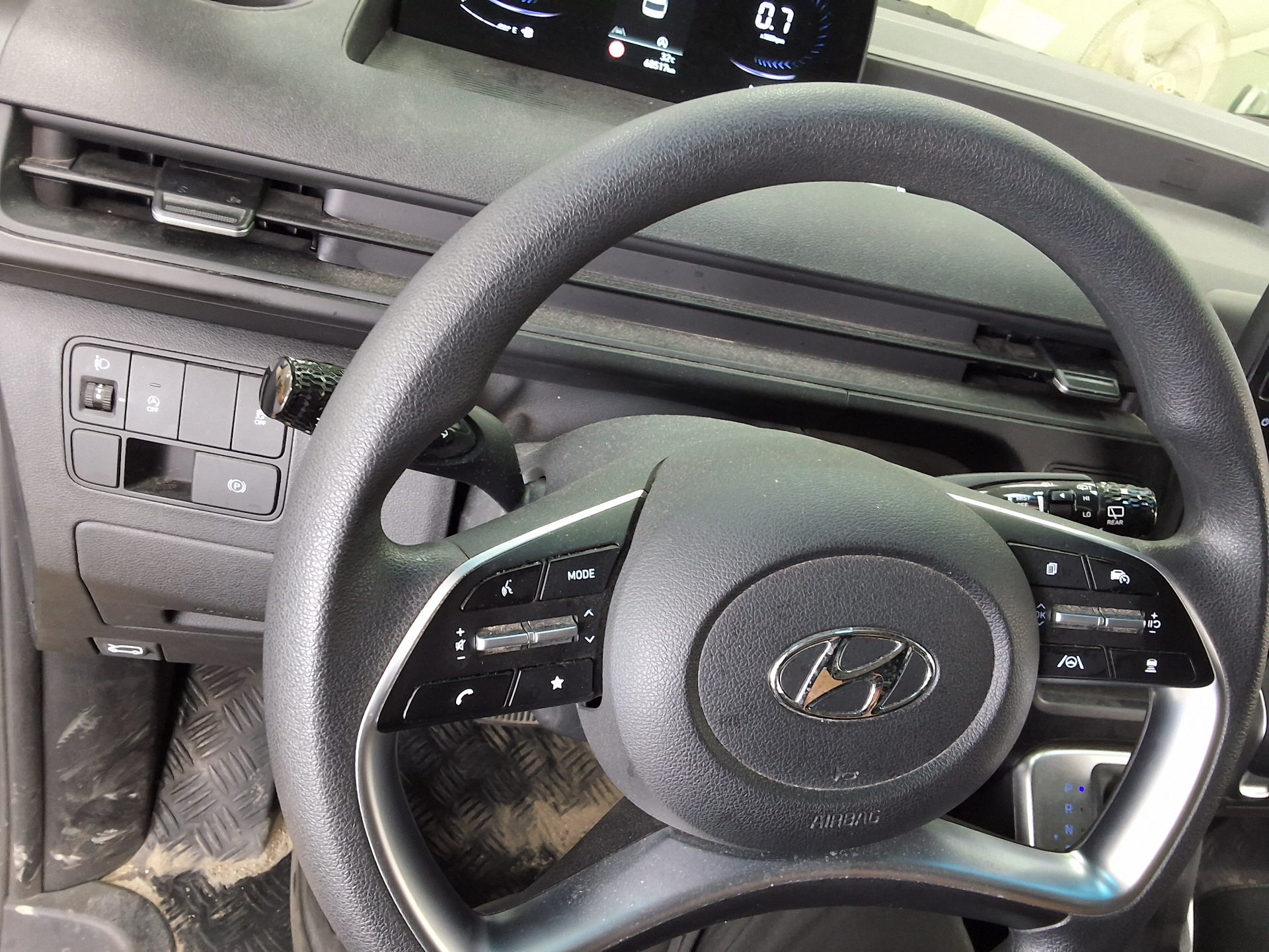 2022 - hyundai staria